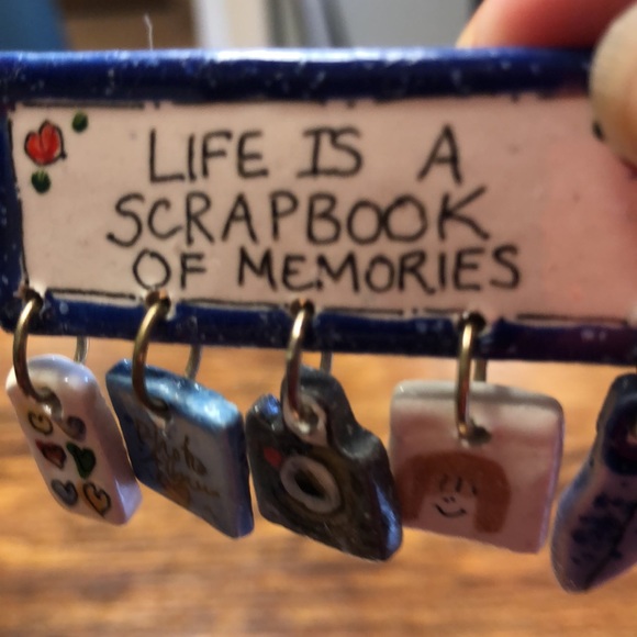 Brooch handmade clay pottery pin - Picture 2 of 4